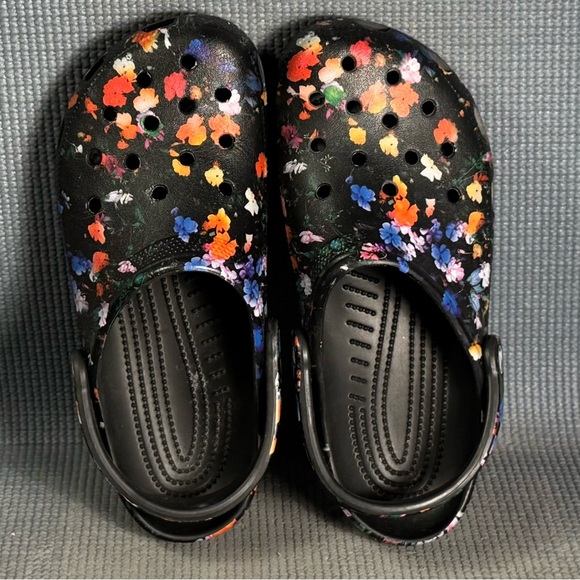 Crocs Classic Printed Floral Clog Slip On Shoes Women’s Size 8 - Picture 5 of 9